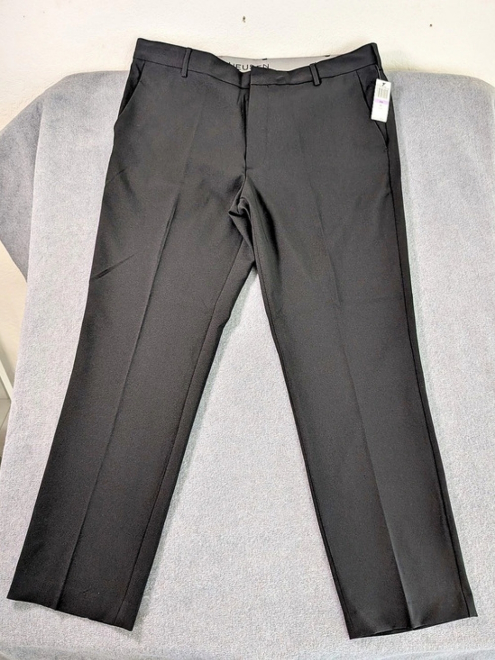 Van Heusen NWT Black Flex Slim Fit Flat Front Stretch Dress Pants 38x30